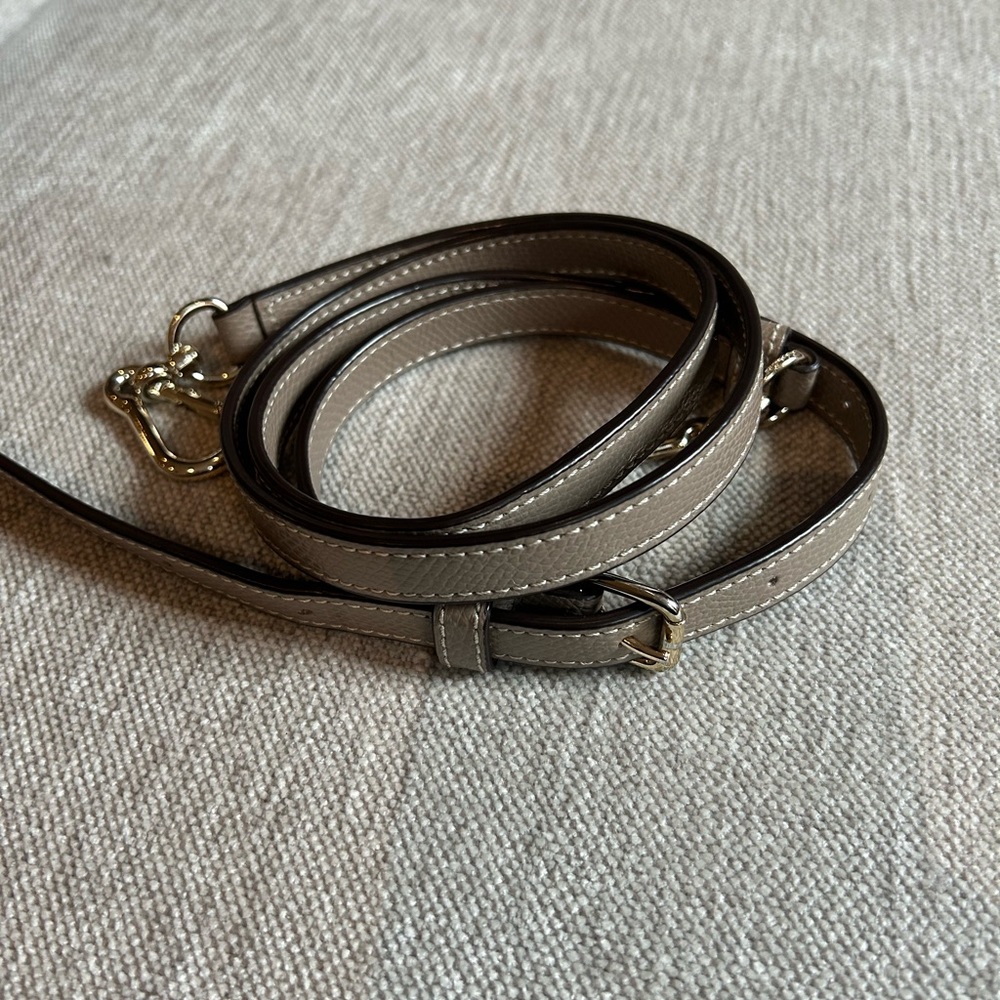 Coach Quinn Taupe Leather Domed Zipper Closure Top, Like New - Picture 3 of 6